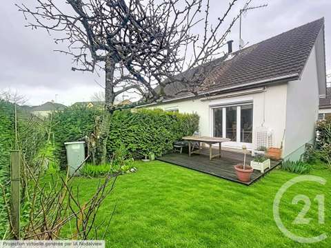 Vente maison 5 pièces Laval 53