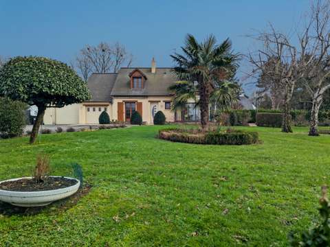 Vente maison 6 pièces Laval 53