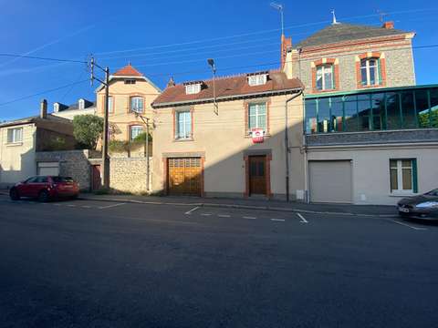 Vente maison 5 pièces Laval 53