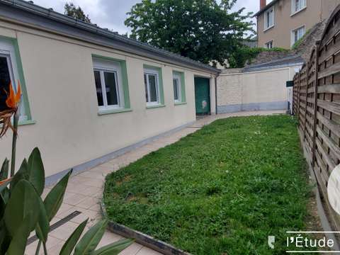 Vente maison 4 pièces Laval 53