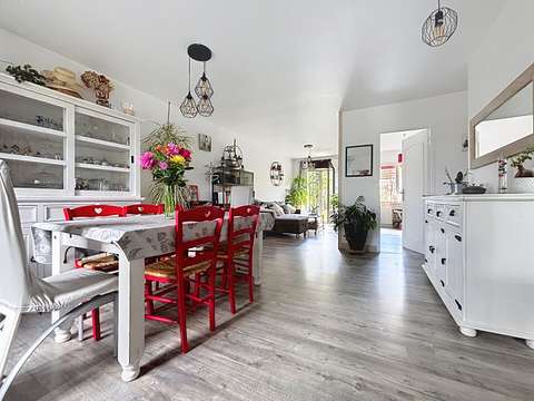 Vente maison 4 pièces Laval 53