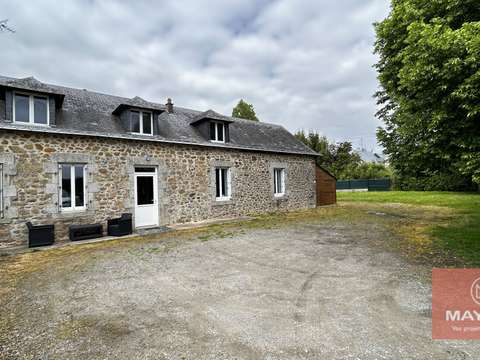 Vente maison 5 pièces Laval 53