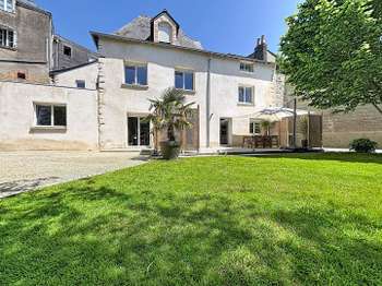 Vente maison 6 pièces Laval 53