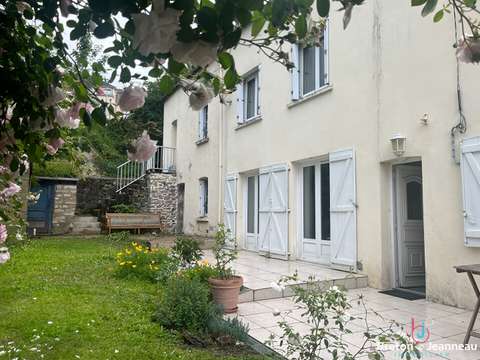 Vente maison 6 pièces Laval 53