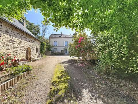 Vente maison 4 pièces Laval 53