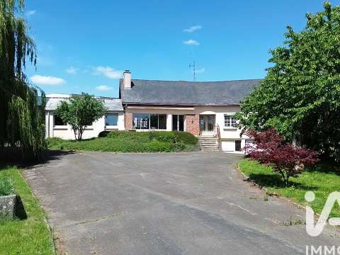 Vente maison 8 pièces Laval 53