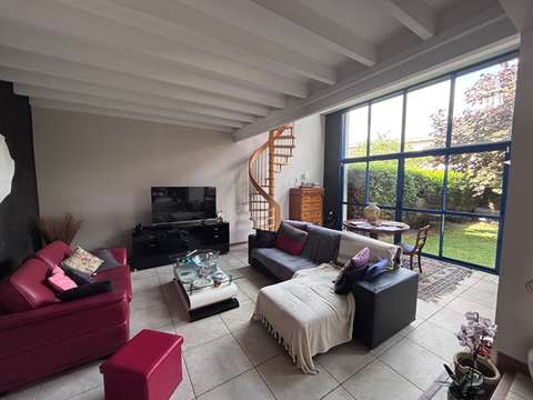 Vente maison 8 pièces Laval 53
