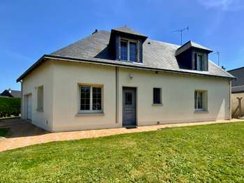 Vente maison 5 pièces Laval 53