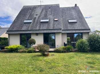 Vente maison 7 pièces Laval 53