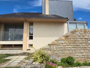 Vente maison 9 pièces Laval 53