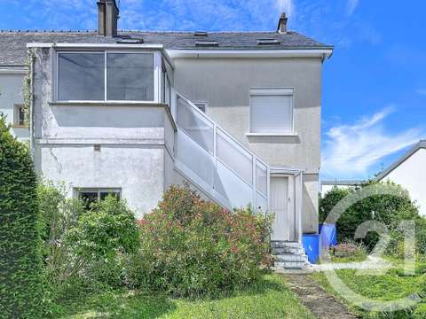 Vente maison 5 pièces Laval 53