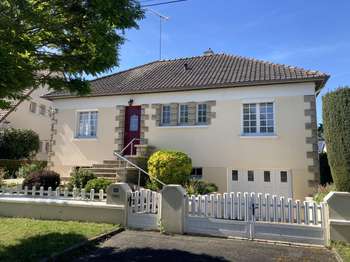 Vente maison 5 pièces Laval 53