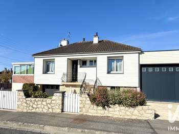 Vente maison 4 pièces Laval 53