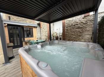 Vente maison 6 pièces Laval 53