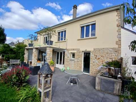 Vente maison 7 pièces Laval Avesnières 53