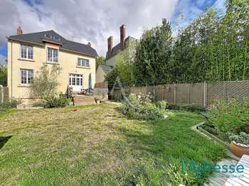 Vente maison 7 pièces Laval Avesnières 53