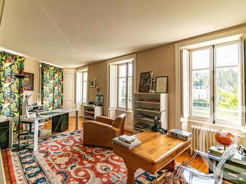 Vente maison 9 pièces