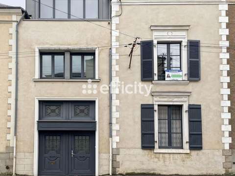 Vente maison 9 pièces Laval Bootz 53