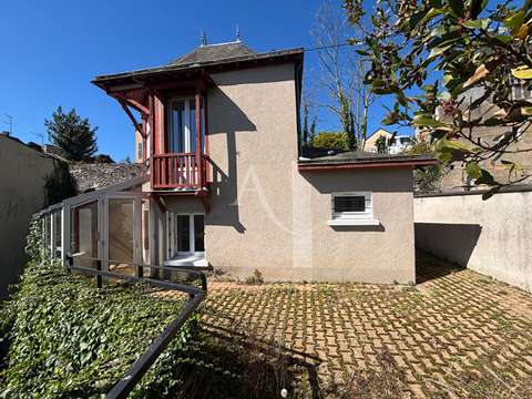 Vente maison 2 pièces Laval Centre-Ville Cathédrale 53