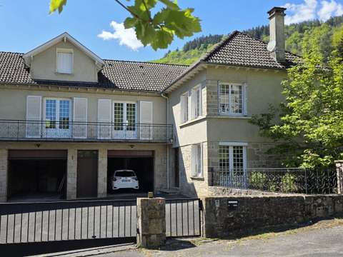 Vente maison 7 pièces Laval-de-Cère 46