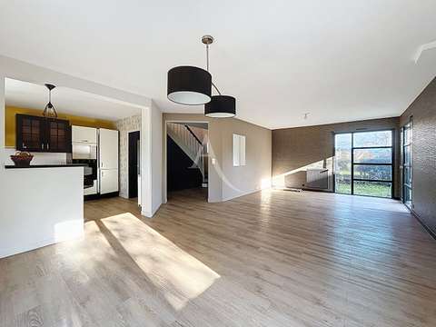 Vente maison 8 pièces Laval Grenoux 53