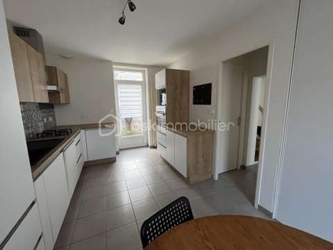 Vente maison 4 pièces Laval Hilard 53