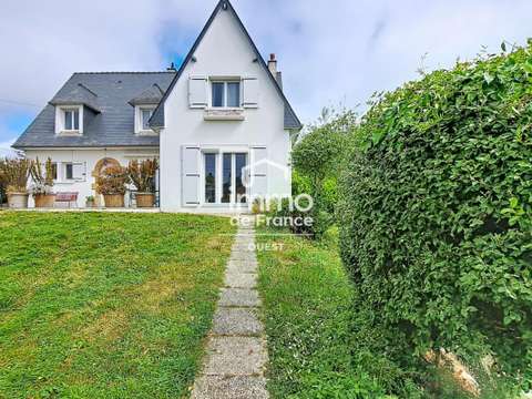 Vente maison 7 pièces Laval Hilard 53