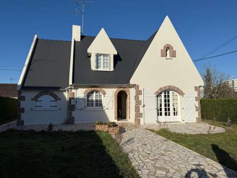 Vente maison Laval Thévalles 53