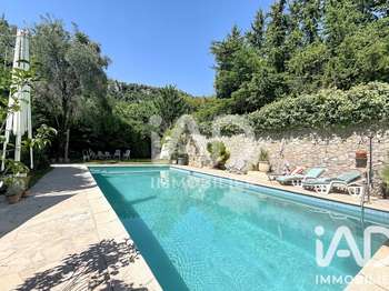 Maison 5 pièces 140 m² · à Le Bar-sur-Loup · 140 m² · 490 000 €