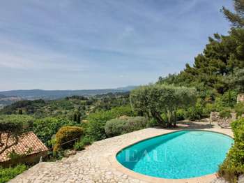 Vente maison 8 pièces Le Beausset 83