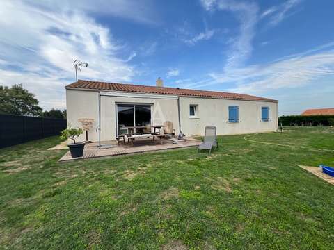 Vente maison 5 pièces Le Bernard 85