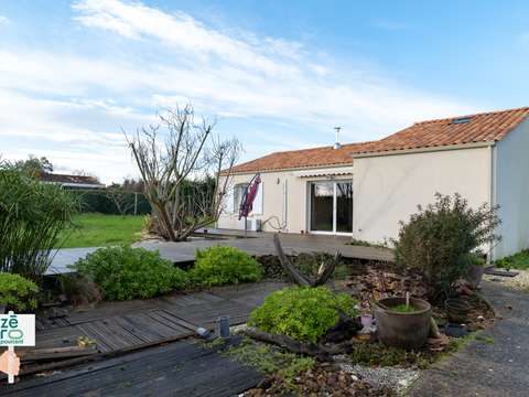 Vente maison 4 pièces Le Bernard 85