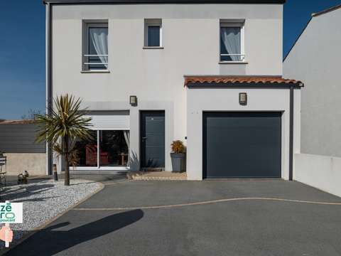 Vente maison 5 pièces Le Bernard 85