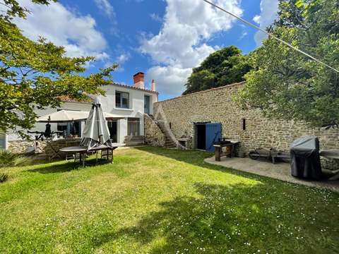 Vente maison 7 pièces Le Bernard 85