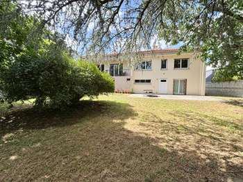 Vente maison 8 pièces Le Bignon 44