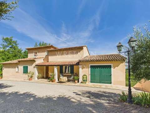 Vente maison 6 pièces Le Cannet-des-Maures 83