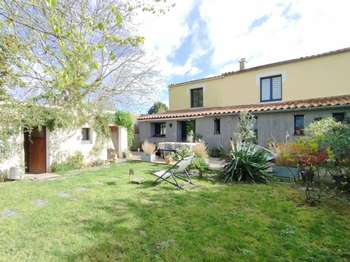 Vente maison 9 pièces Le Cellier 44