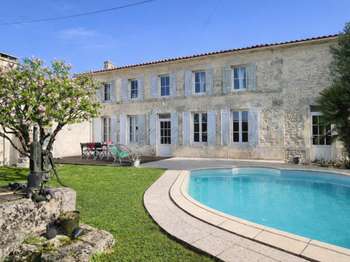 Vente maison 5 pièces Le Chay 17