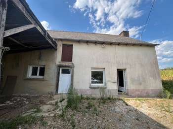 Maison 2 pièces 142 m² · à Le Crouais · 142 m² · 50 400 €