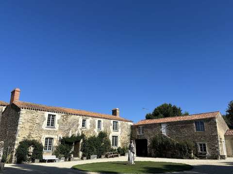 Vente maison 11 pièces Le Fenouiller 85