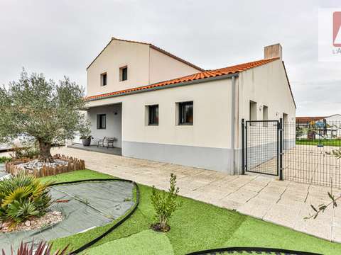 Vente maison 5 pièces Le Fenouiller 85