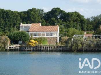 Vente maison 8 pièces Le Fenouiller 85