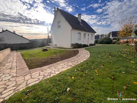 Vente maison 6 pièces Le Genest-Saint-Isle 53