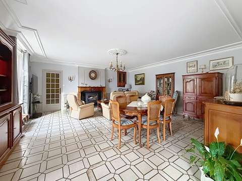 Vente maison 7 pièces Le Genest-Saint-Isle 53