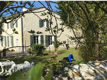 Vente maison 11 pièces Le Gua 17