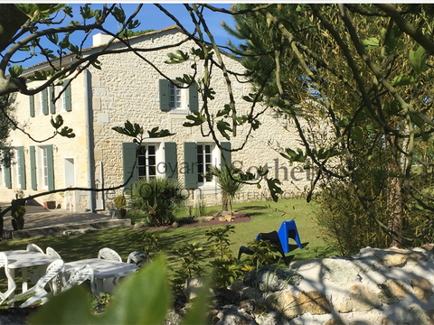 Vente maison 11 pièces Le Gua 17