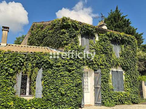 Vente maison 8 pièces Le Gua 17