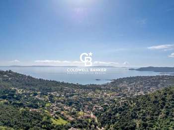 Vente maison 8 pièces Le Lavandou 83
