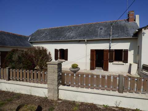 Vente maison 4 pièces Le Lion-d'Angers 49