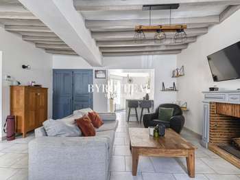 Maison 8 pièces 142 m² · à Le Lion-d'Angers · 142 m² · 325 000 €